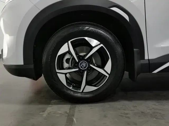 BYD Yuan UP — Фото автомобиля 17