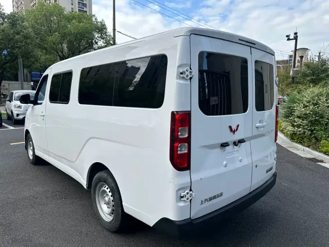 Wuling Motors Wuling Yangguang 2024 300km Comfort Passenger Version 60kW — Фото автомобиля 10