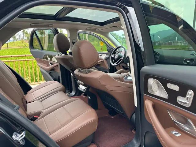 Mercedes-Benz GLE-Class — Фото автомобиля 11