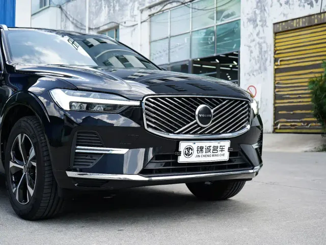 Volvo XC60 — Фото автомобиля 23