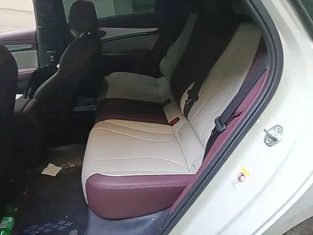 BYD Seal 07 DM-i — Фото автомобиля 16