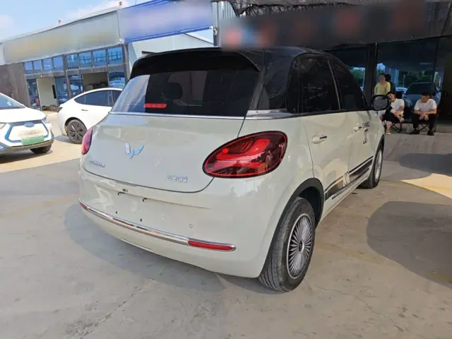 Wuling Bingo — Фото автомобиля 6