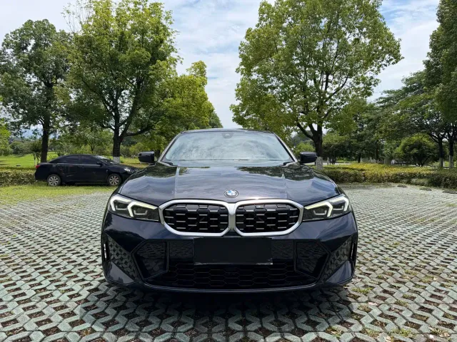 BMW 3 Series — Фото автомобиля 2