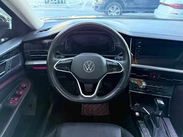 Volkswagen Passat — Фото автомобиля 8