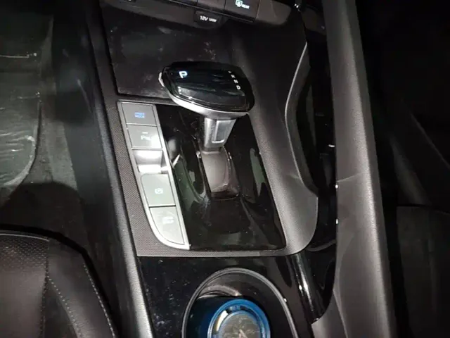 Hyundai Elantra — Фото автомобиля 13