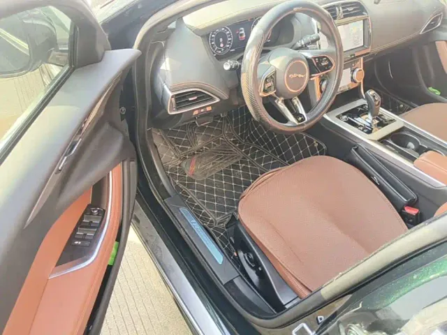 Jaguar XEL — Фото автомобиля 15