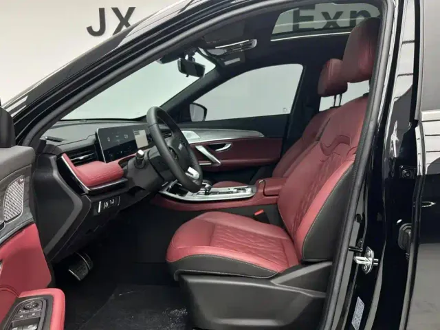 Jetour X70 Plus — Фото автомобиля 12