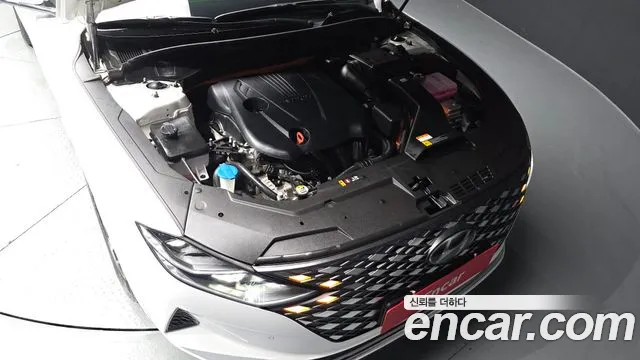 Hyundai Grandeur Grandeur (New) Hybrid — Фото автомобиля 6