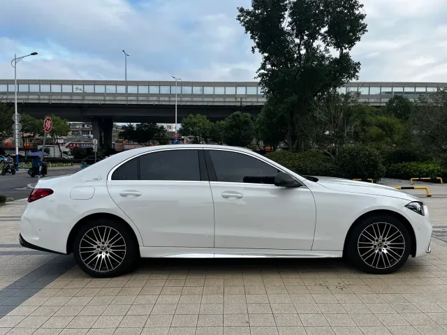 Mercedes-Benz C-Class — Фото автомобиля 12