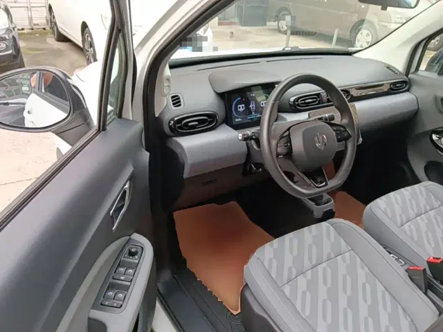 Leapmotor T03 — Фото автомобиля 15
