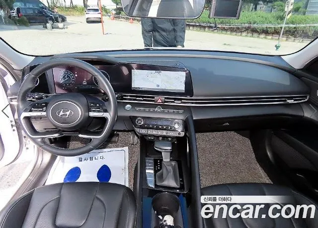 Hyundai Avante CN7 — Фото автомобиля 7