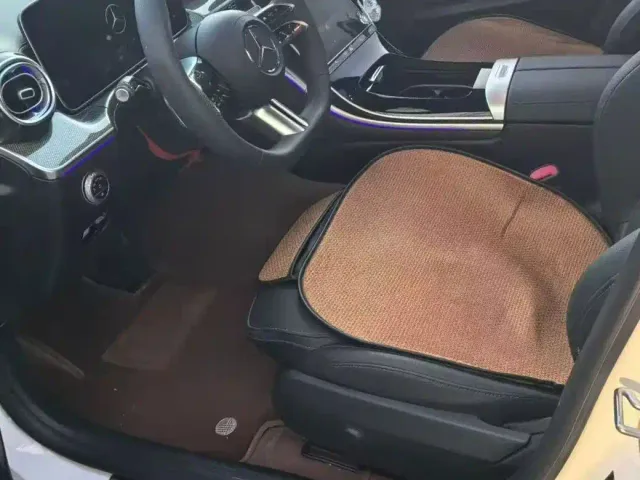 Mercedes-Benz C-Class — Фото автомобиля 3