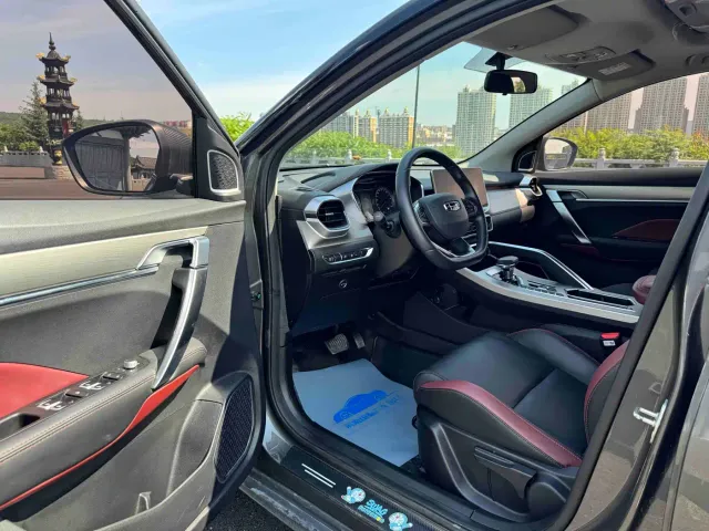 Geely Binyue — Фото автомобиля 7