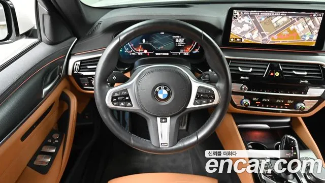BMW 5-Series — Фото автомобиля 13