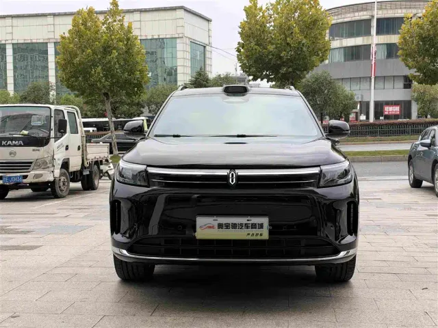 Aito M7 — Фото автомобиля 2