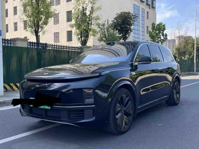 Li Auto L9 — Фото автомобиля 3