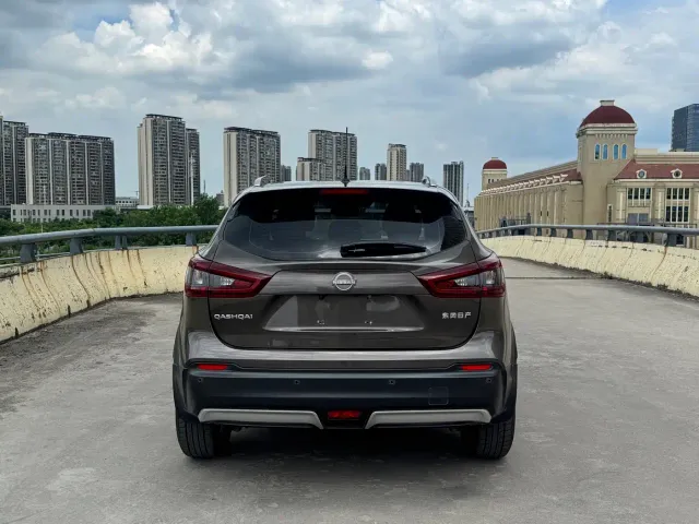 Nissan Qashqai — Фото автомобиля 15