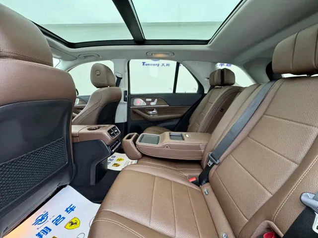 Mercedes-Benz GLE-Class — Фото автомобиля 10