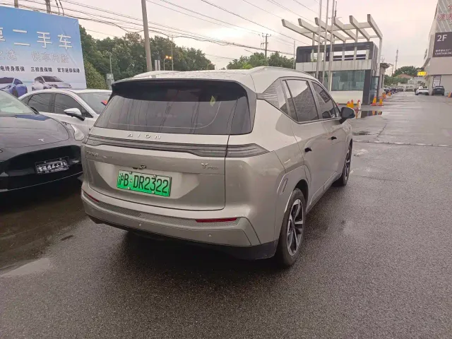 GAC Aion Y — Фото автомобиля 4