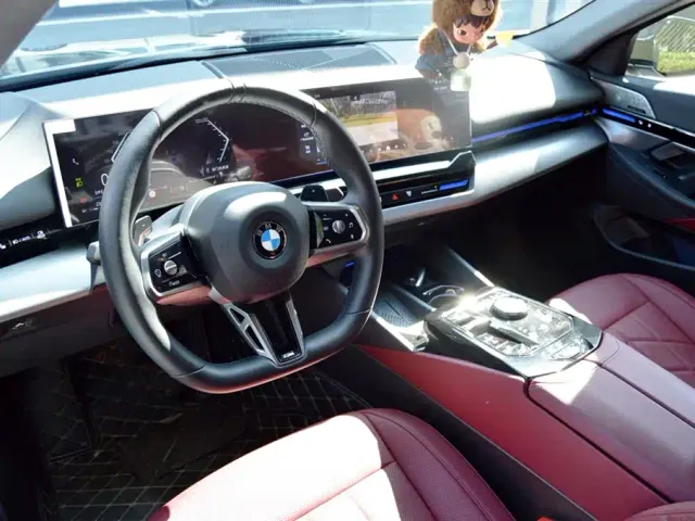 BMW 5 Series — Фото автомобиля 8