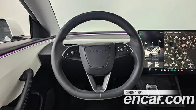 Tesla Model 3 — Фото автомобиля 13