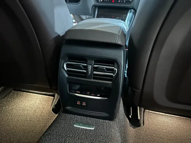 BMW 3 Series — Фото автомобиля 16