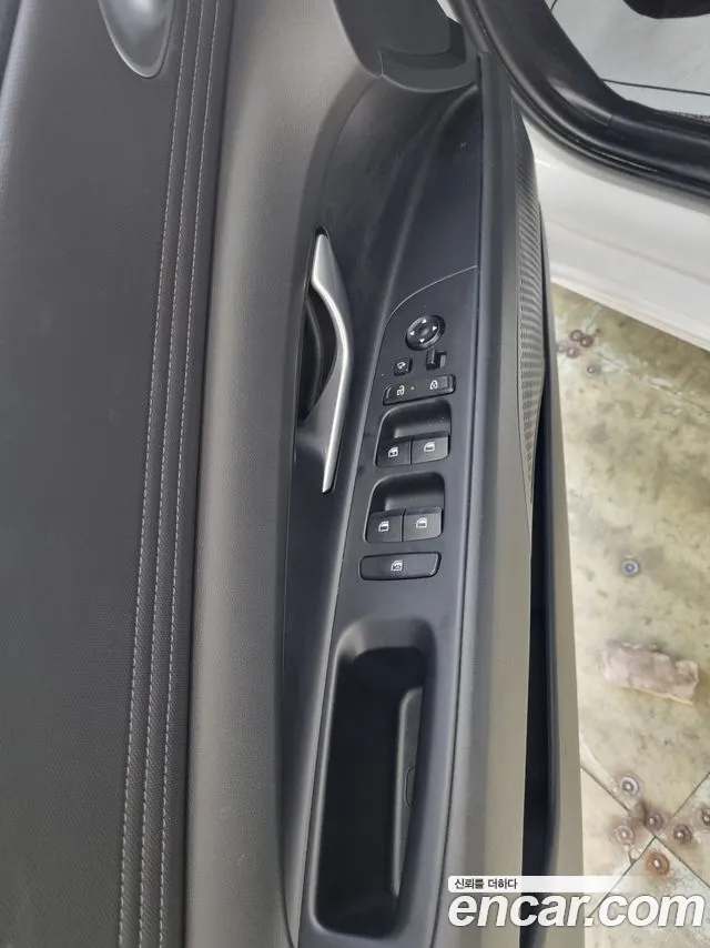 Hyundai Avante CN7 — Фото автомобиля 12