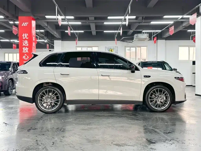Leapmotor Leapmotor C10 2026 605 Delight Edition — Фото автомобиля 6