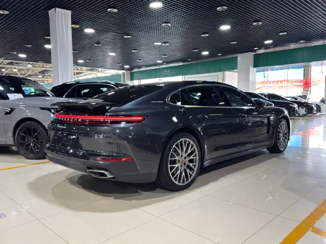 Porsche Panamera — Фото автомобиля 17