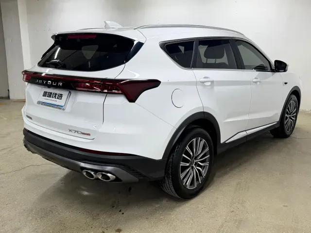 Jetour X70 Plus — Фото автомобиля 5