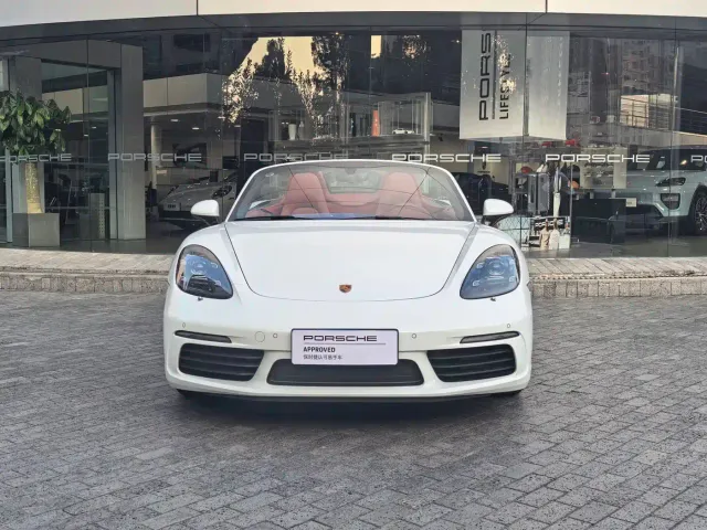 Porsche 718 — Фото автомобиля 4
