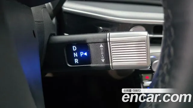 Hyundai Grandeur Grandeur (GN7) 2.5 Бензин 2WD — Фото автомобиля 9