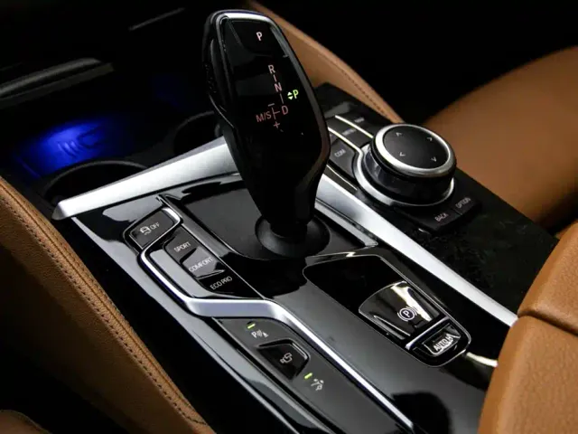 BMW 6 Series Gran Turismo — Фото автомобиля 8