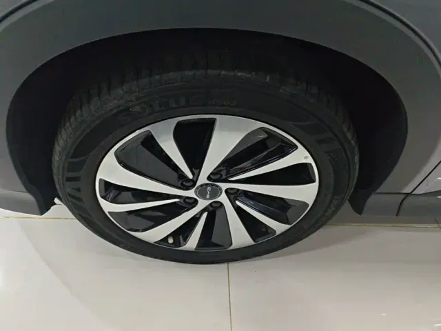 BYD Song PLUS — Фото автомобиля 22