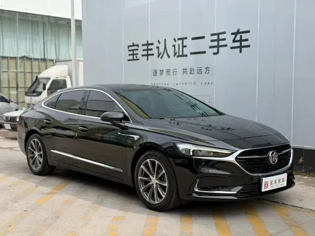 Buick LaCrosse — Фото автомобиля 3