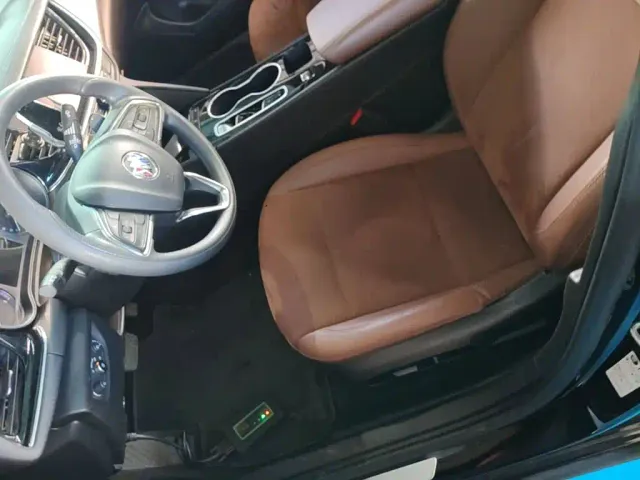 Buick Regal — Фото автомобиля 14
