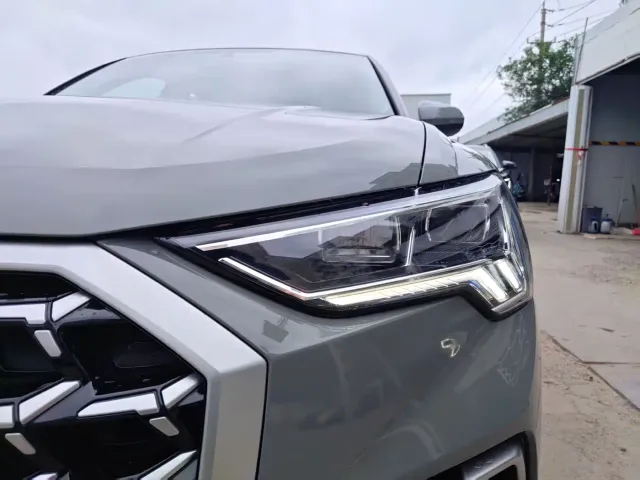 Audi Q3 — Фото автомобиля 10