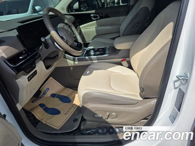 Kia Carnival Generation 4 — Фото автомобиля 7