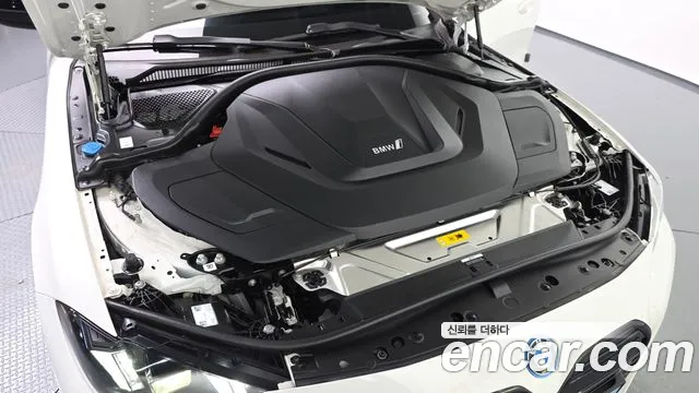 BMW i4 — Фото автомобиля 6