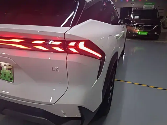 Geely Galaxy L7 — Фото автомобиля 7