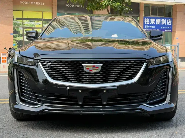Cadillac CT5 — Фото автомобиля 2