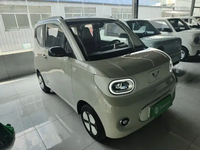 Wuling Hongguang Mini EV — Фото автомобиля 3