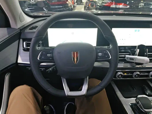 Hongqi HS5 — Фото автомобиля 10