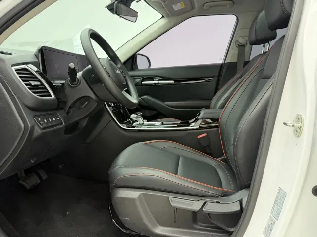 Kia Seltos — Фото автомобиля 10