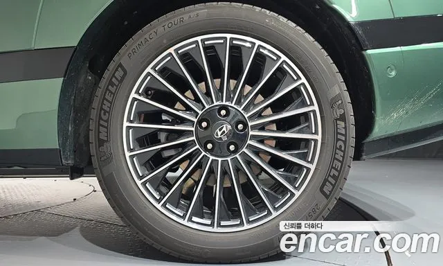 Hyundai Ioniq 9 — Фото автомобиля 6