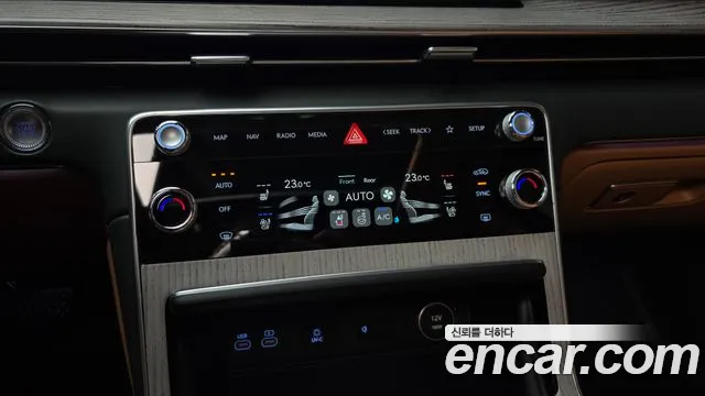 Genesis GV80 — Фото автомобиля 26