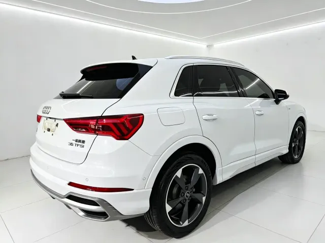 Audi Q3 — Фото автомобиля 4