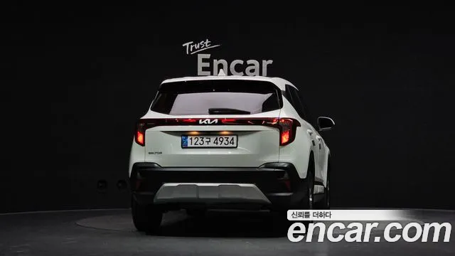 Kia Seltos New — Фото автомобиля 4