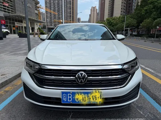 Фотография автомобиля — Volkswagen Sagitar