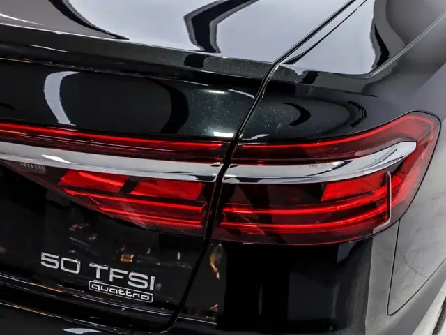 Audi A8 — Фото автомобиля 11